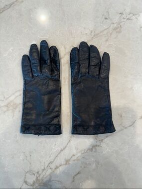 Fownes Black Leather Gloves - Women’s